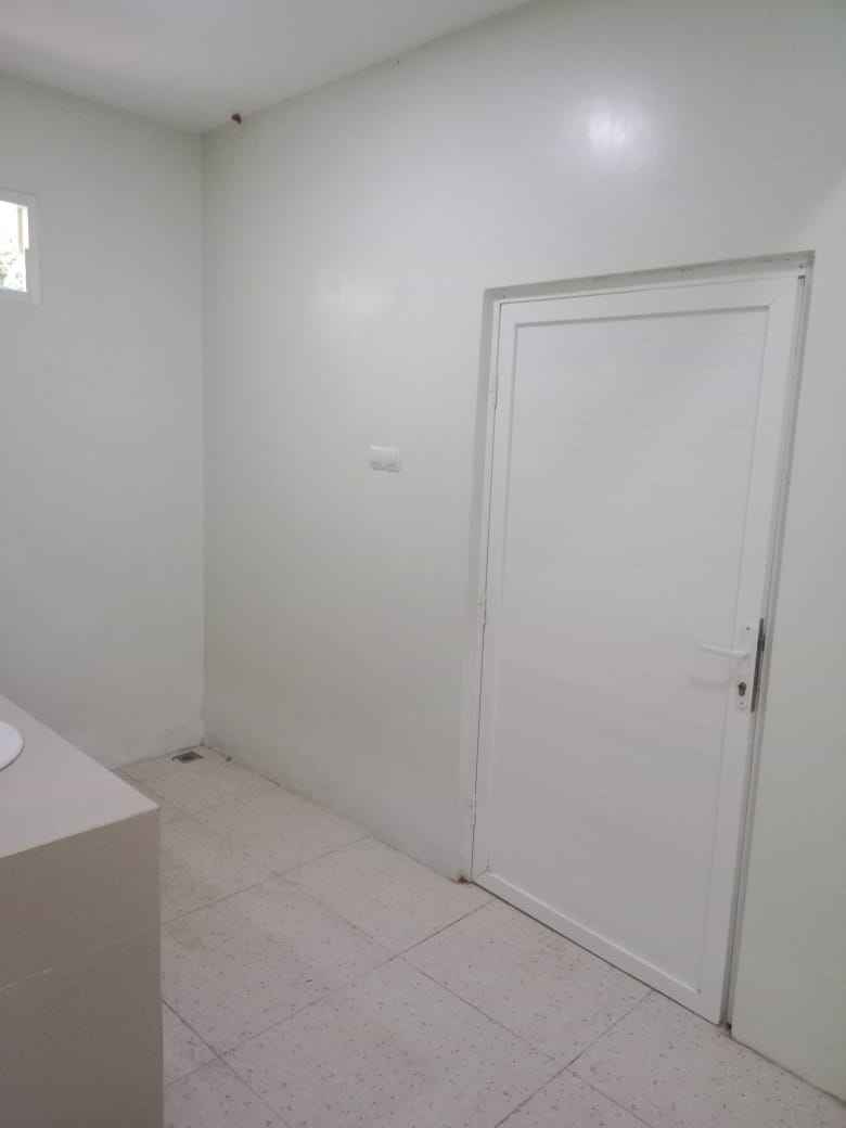 Jasa Pemasangan Pintu Kamar Mandi